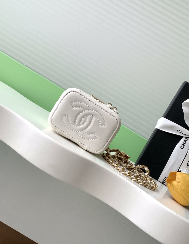 Ch**el cosmetic bags